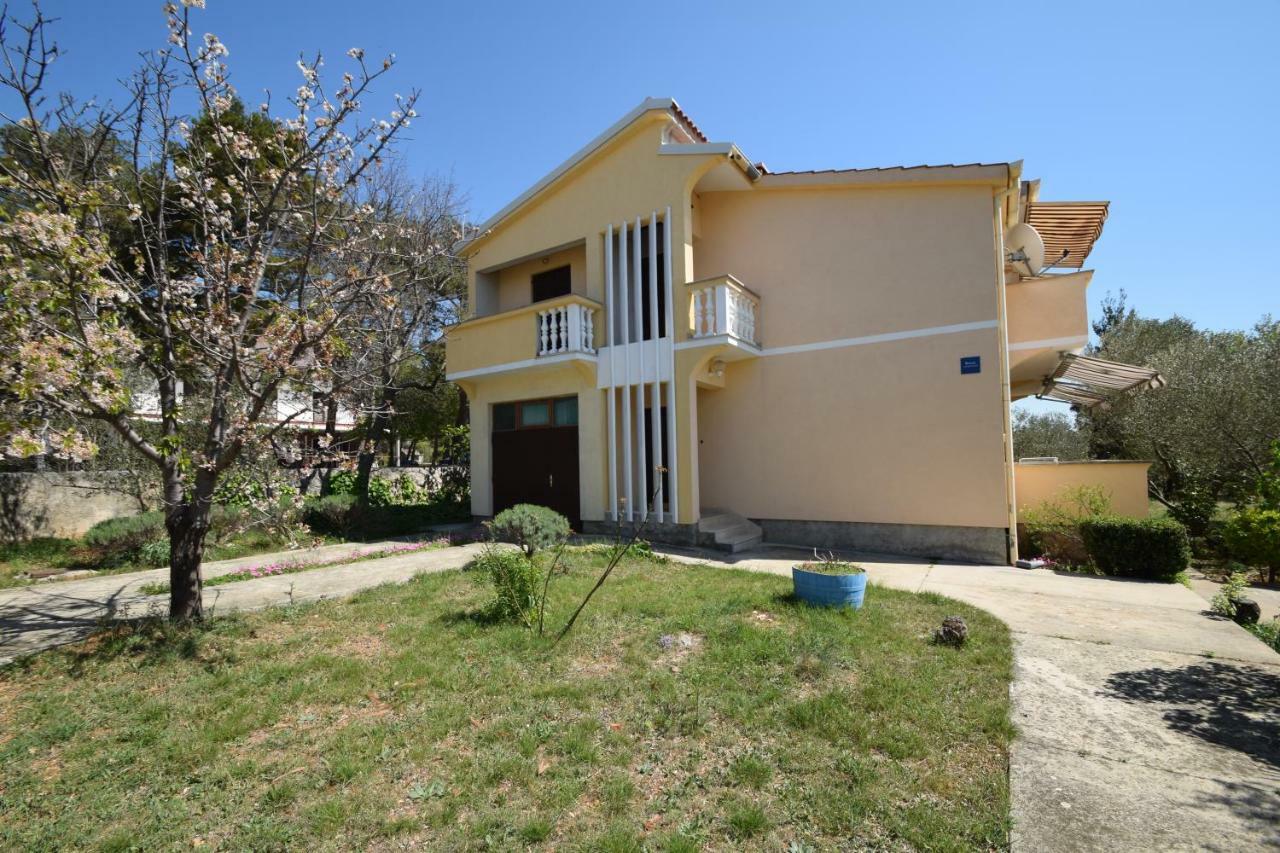 Apartments Ivan Starigrad Paklenica Buitenkant foto