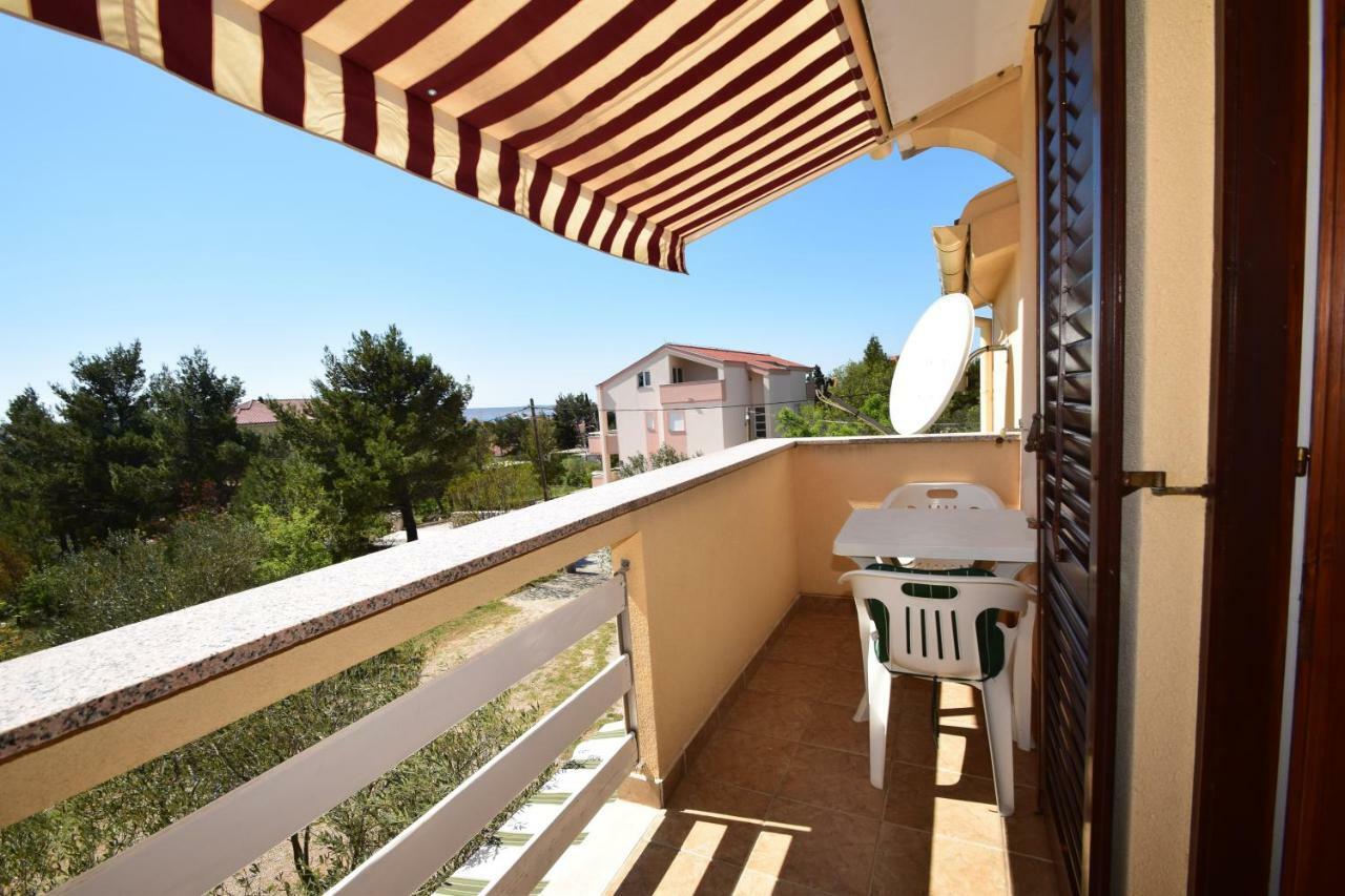Apartments Ivan Starigrad Paklenica Buitenkant foto